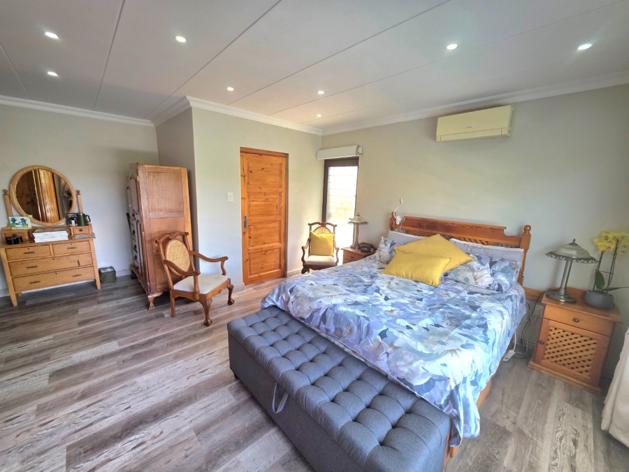 5 Bedroom Property for Sale in Morelig Free State